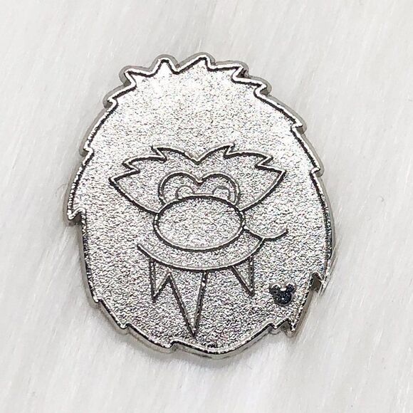 🔮 5/$25 Disney Expedition‎ Everest Yeti Disney Chaser Pin - Picture 1 of 3